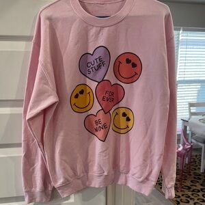 Pink Graphic Sweatshirt with Heart and Smiley Design